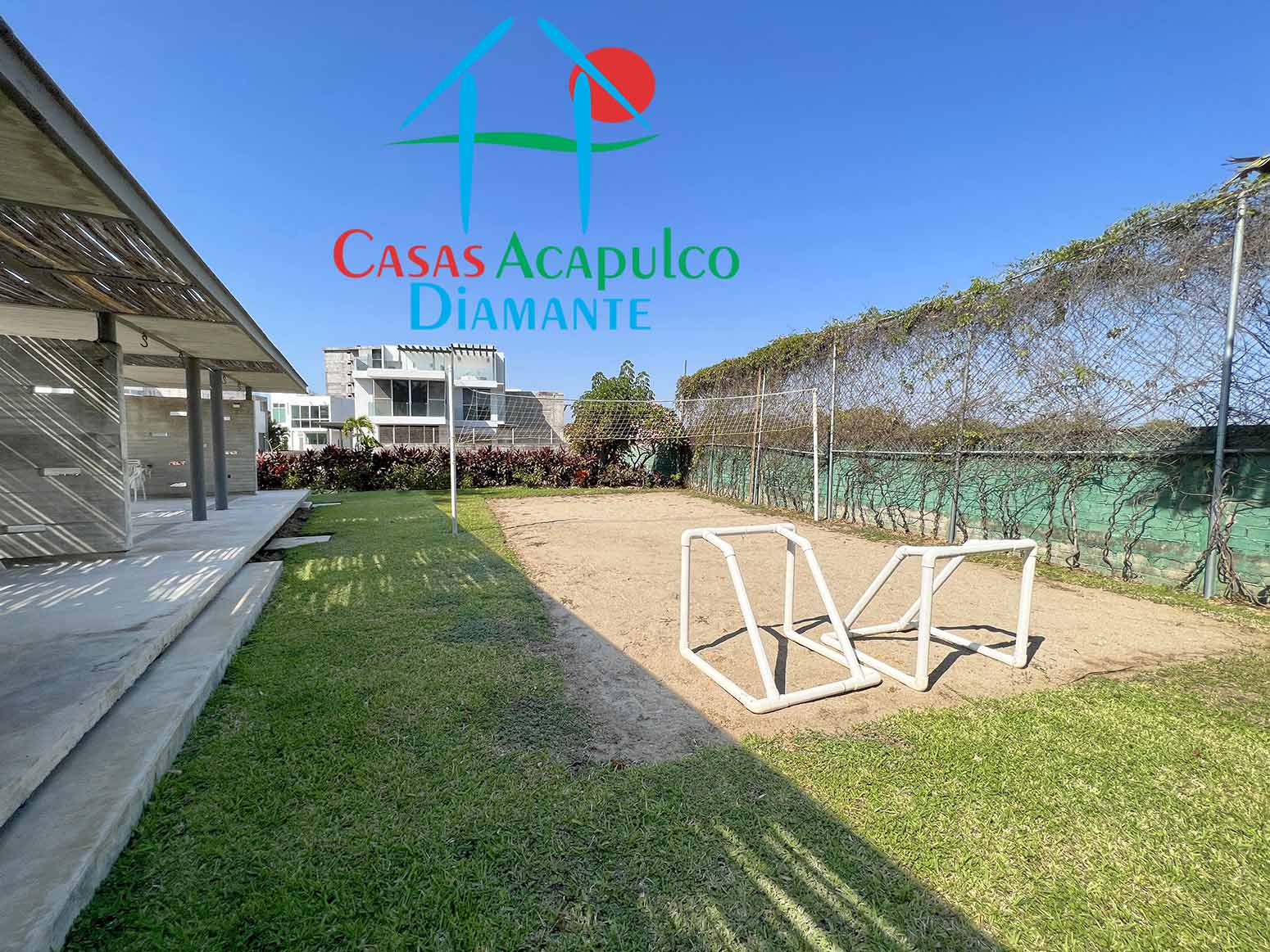 Punta Caracol - Cancha multiusos 1